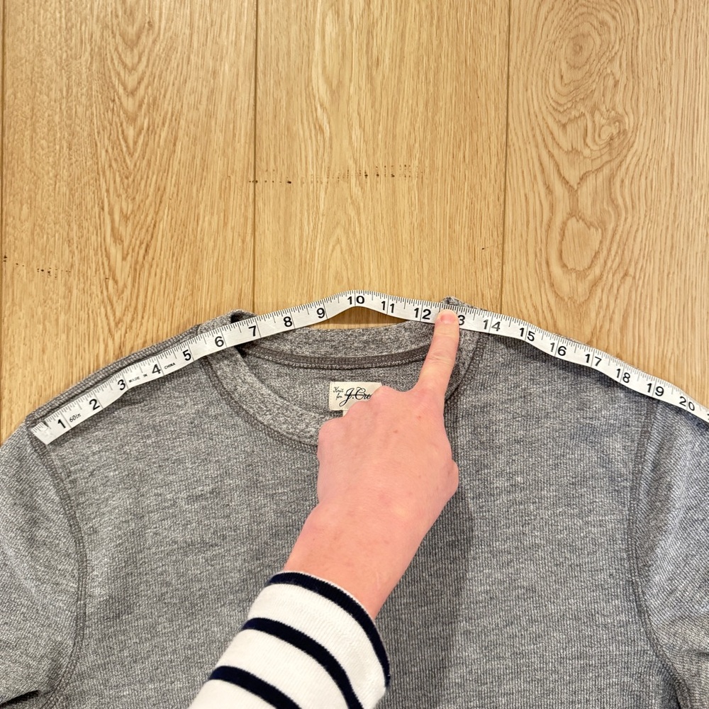 J. Crew Long-sleeve textured sweater-tee | size medium | NWOT - Picture 9 of 9